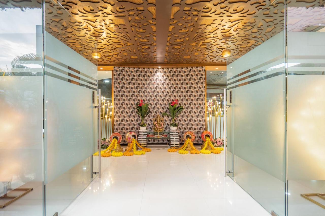 ชลาศรัย รีสอร์ต Hotel Nadiad ภายนอก รูปภาพ