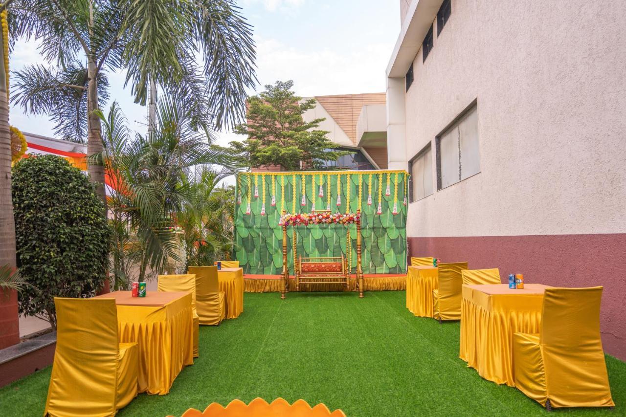 ชลาศรัย รีสอร์ต Hotel Nadiad ภายนอก รูปภาพ